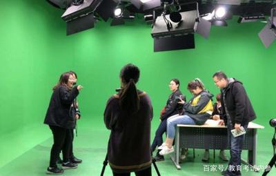 女生占據(jù)考研C位！最適合女生考研專(zhuān)業(yè)推薦及群眾文藝演出的參與價(jià)值
